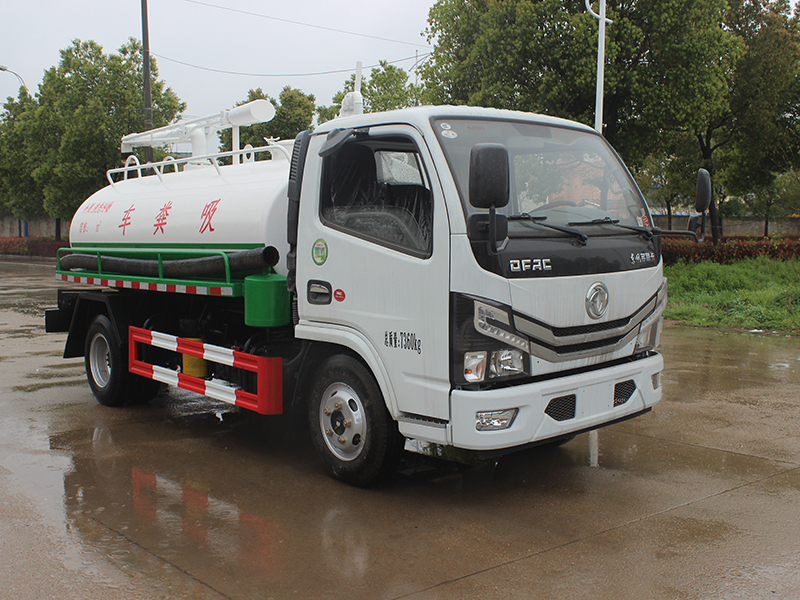 東風(fēng)多利卡5方吸糞車