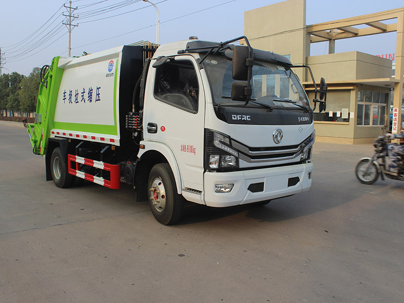東風(fēng)多利卡天然氣6方壓縮垃圾車