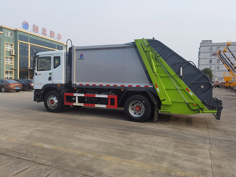 東風(fēng)多利卡10-12方D9壓縮垃圾車