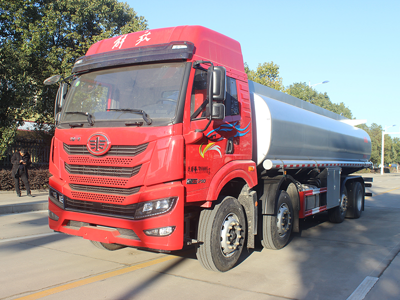 解放21.4立方SCS5310GPGCA6普通液體運(yùn)輸車