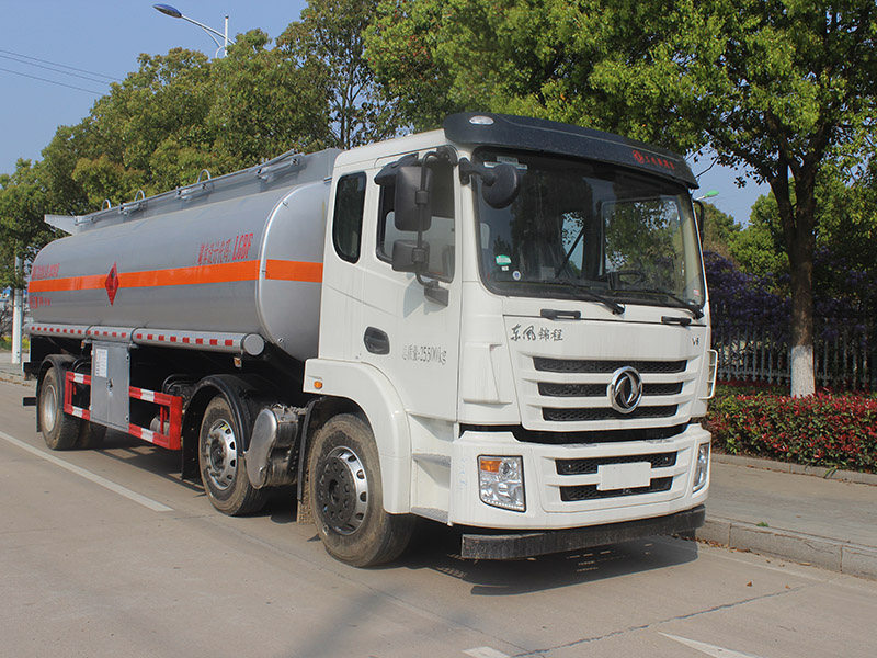 東風(fēng)隨專19.9立方SCS5261GRYEQ6易燃液體罐式運輸車