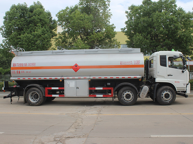 東風(fēng)天錦18.1立方SCS5262GYYDFH6運油車