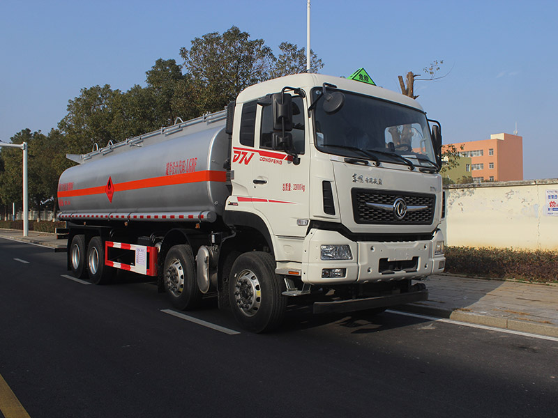 東風(fēng)專底25立方SCS5322GYYDFV6運油車