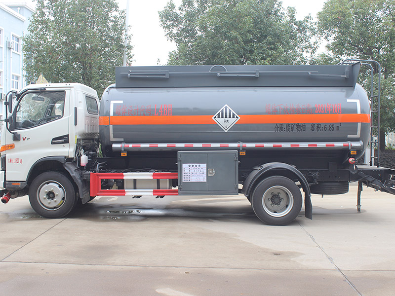 江淮駿鈴6.85立方SCS5120GZWHFC6雜項危險物品罐式運(yùn)輸車