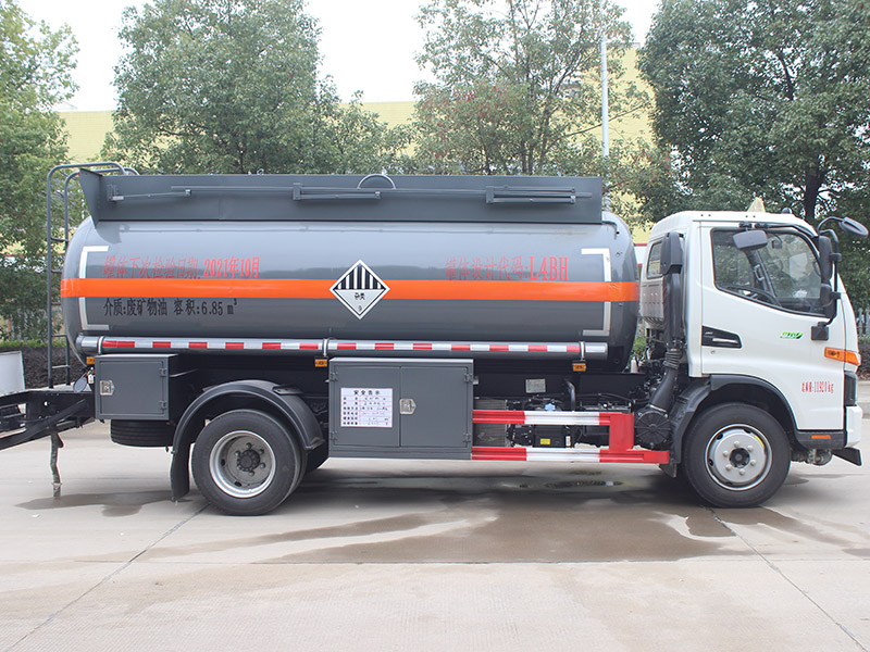 江淮駿鈴6.85立方SCS5120GZWHFC6雜項危險物品罐式運(yùn)輸車