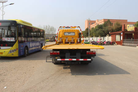 潤(rùn)知星牌SCS5120TQZEQ6型清障車