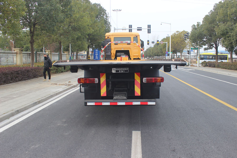 潤(rùn)知星牌SCS5187TQZZGF6型清障車